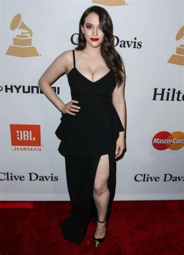 Kat Dennings – Height, Weight, Bra Size, Measurements & Bio