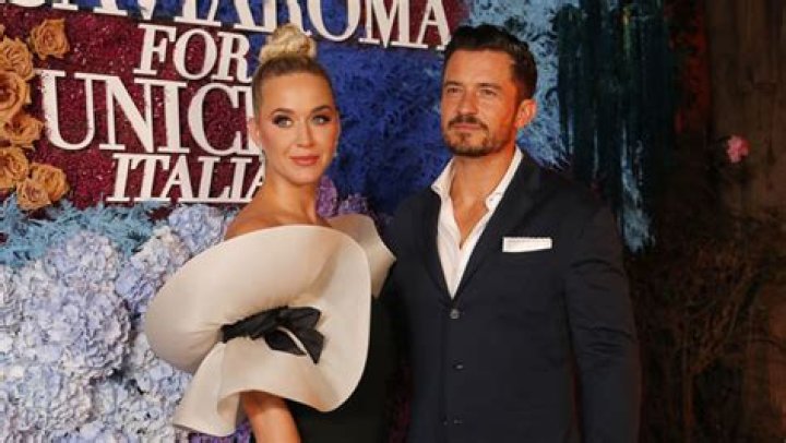 Katy Perry Wears Black Gown At UNICEF Event With Orlando Bloom – Hollywood Life