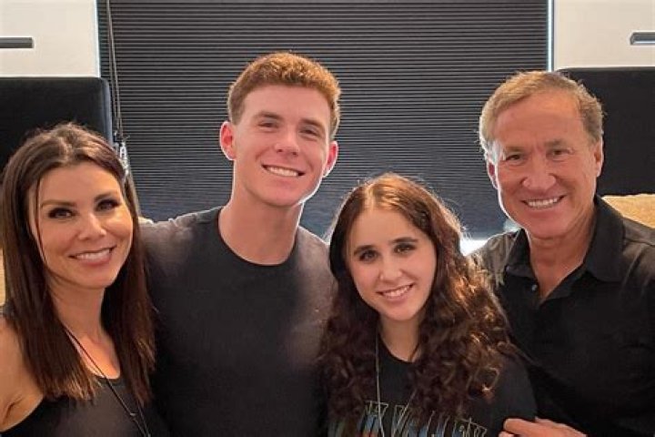 Kelly Dodd Reacts To Tamra Judge Returning To ‘RHOC’ — New Interview – Hollywood Life