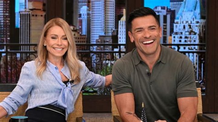 Kelly Ripa Gets Sweet Surprise From Mark Consuelos At Work & Gushes Over How Good He Smells
