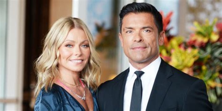 Kelly Ripa & Mark Consuelos: Pics