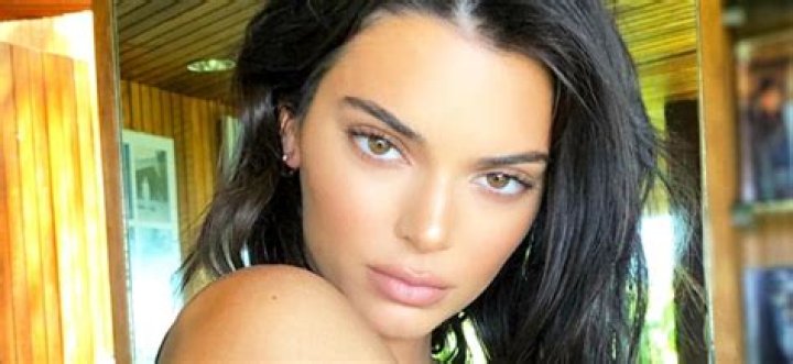 Kendall Jenner’s Lips Look As Big As Kylie’s As She Pouts In Sexy New Selfie Video — Watch