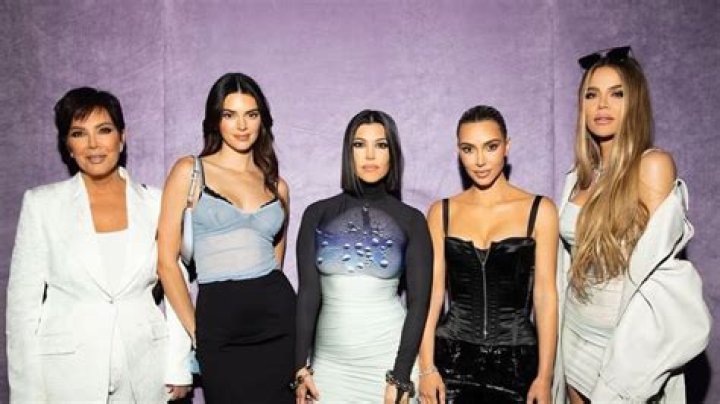 ‘The Kardashians’: Kendall & Kylie Jenner Fear Khloe Is ‘Too Skinny’ After Tristan’s Scandal