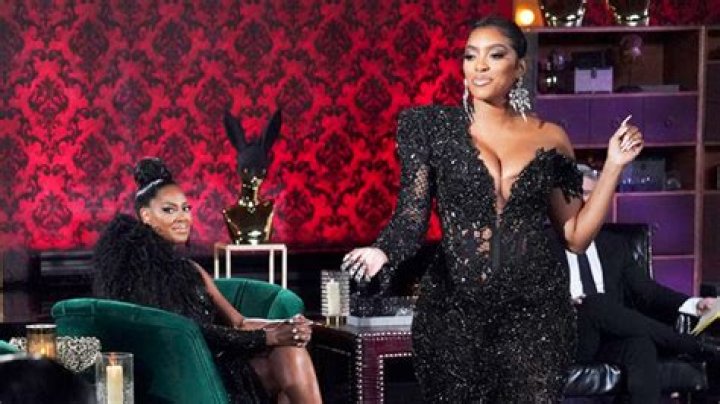 Kenya Moore Seemingly Reacts To Porsha Williams’ Engagement – Hollywood Life