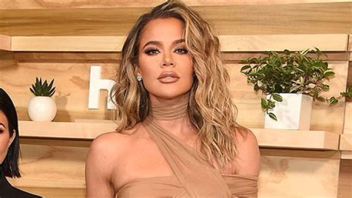 Khloe Kardashian Goes Blonde In Hair Transformation: Photo – Hollywood Life