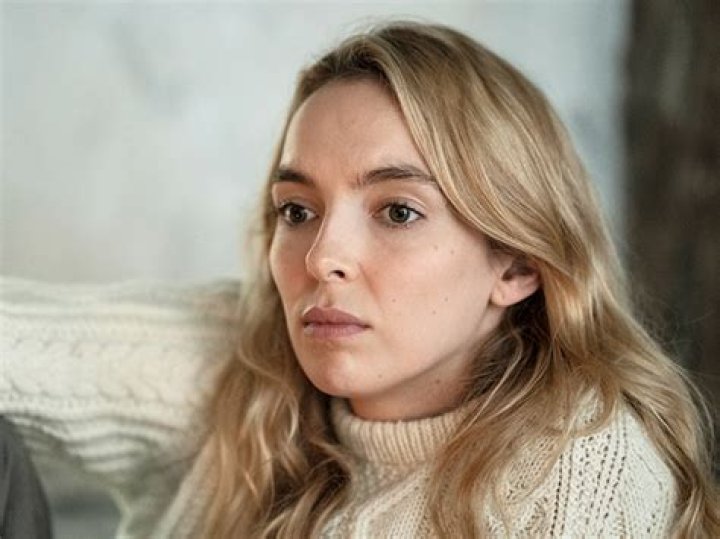Villanelle Dies In Gut-Wrenching Series Finale – Hollywood Life