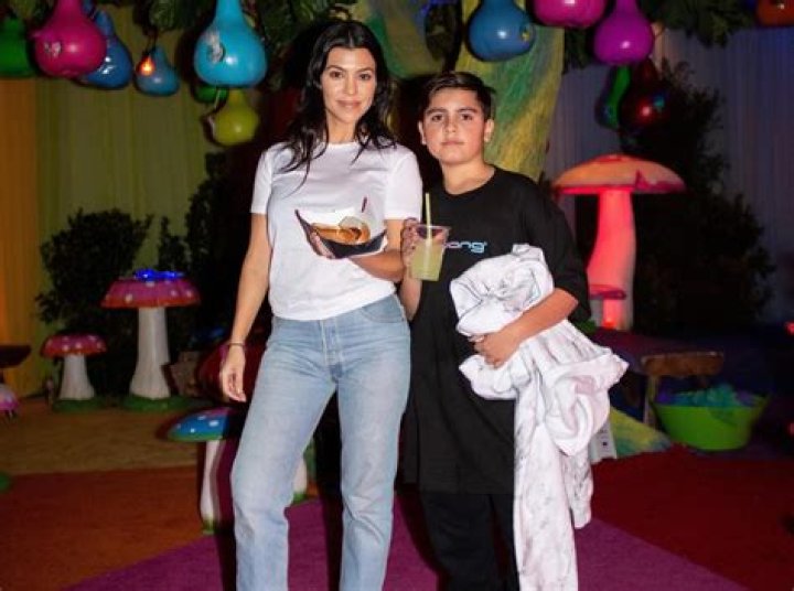 Kourtney Kardashian Posts Sweet BDay Dedications To Sons Mason & Reign – Hollywood Life