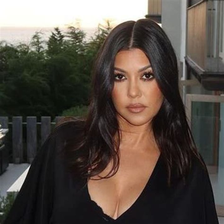 Kourtney Kardashian Hangs With Khloe’s Ex French Montana – Pics