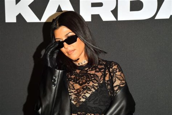 Kourtney Kardashian & Travis Barker Are Dating: Both Vacation In Palm Springs — See Pics