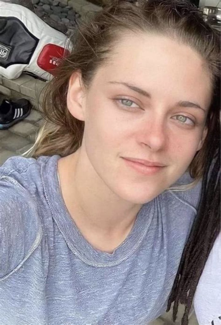 Kristen Stewart Takes Over GF Dylan Meyer’s IG With Rare Selfie & Important Voting Message