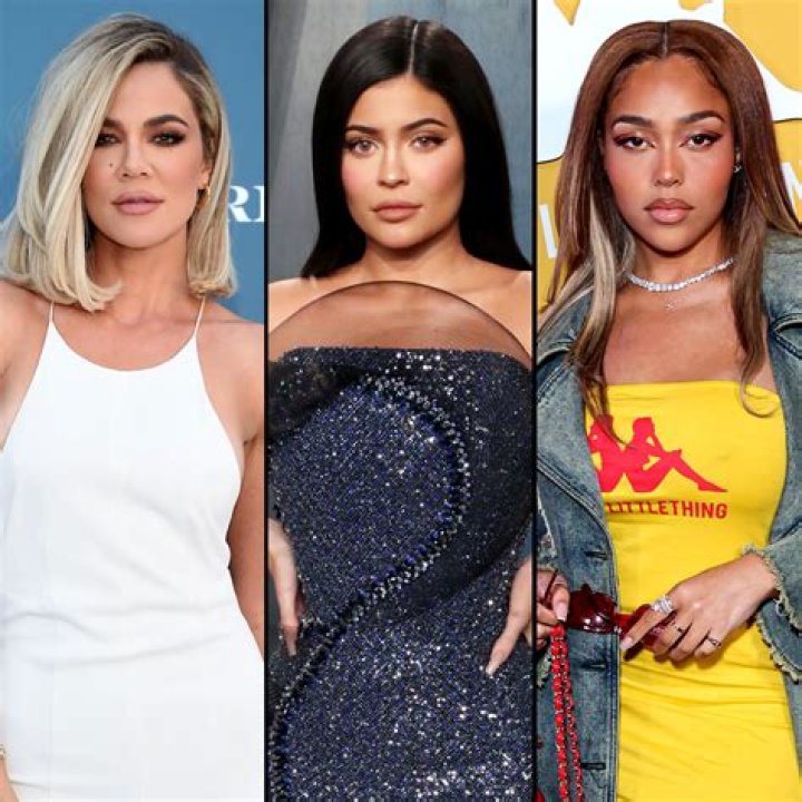 Kylie Jenner & Jordyn Woods Reunite At Club For Friend’s Bday – & Tristan Thompson Was There Too