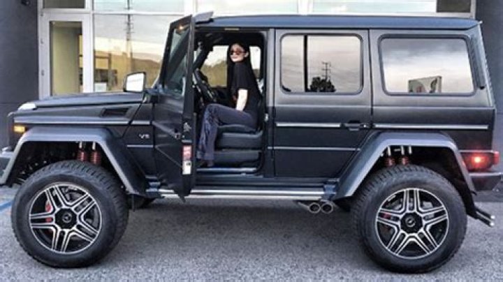 Kylie Jenner’s New G Wagon — Did She Buy Herself New Mercedes After Tyga Split? – Hollywood Life