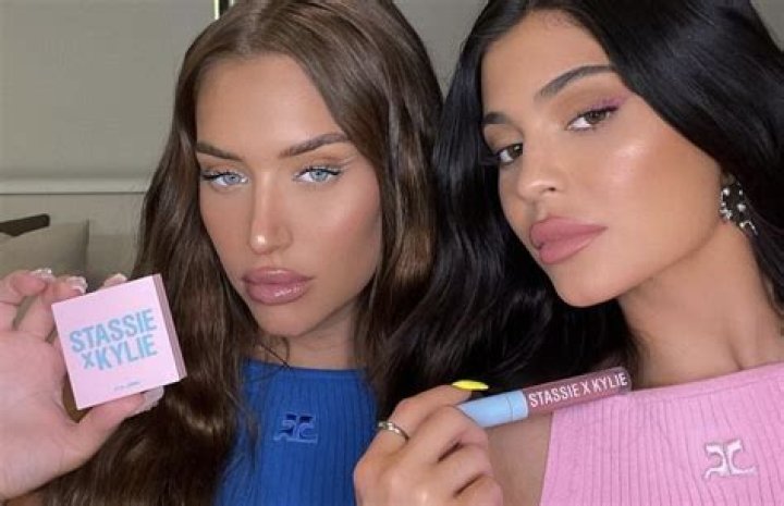 Kylie Jenner & Stassie Karanikolaou’s Fun Girls’ Night Out In LA With Gossip & Martinis Revealed