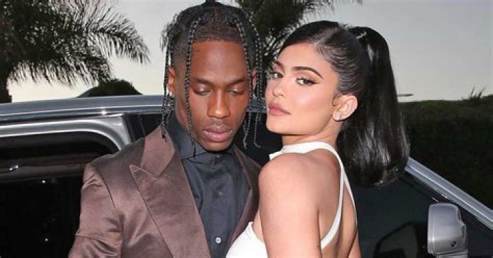 Kylie Jenner & Travis Scott Are ‘Hooking Up’ Again — What She Needs Before Fully Taking Him Back
