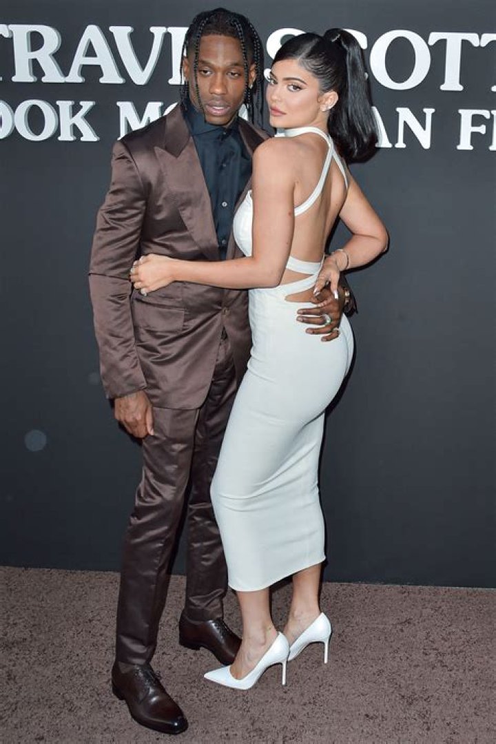 Kylie Jenner & Travis Scott’s Relationship Status Revealed After Their ‘Playful’ Trip To Miami Together