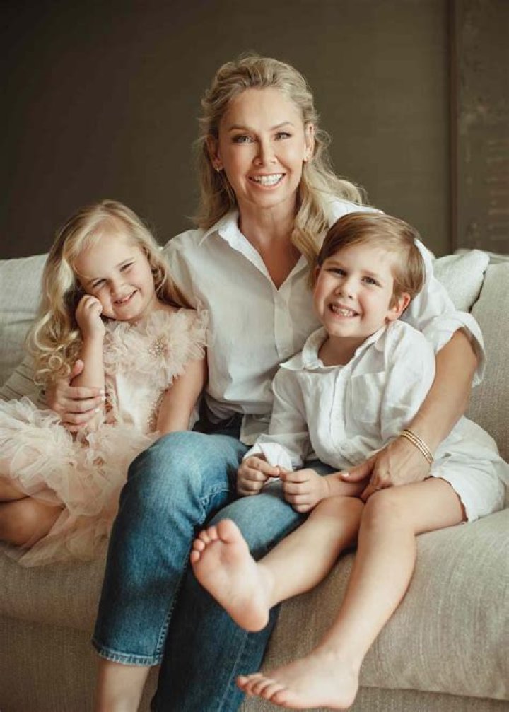 Kym Johnson Gushes About Her Twins In Exclusive New Interview – Hollywood Life