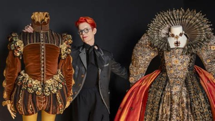 Singer Was ‘Hands On’ – Hollywood Life