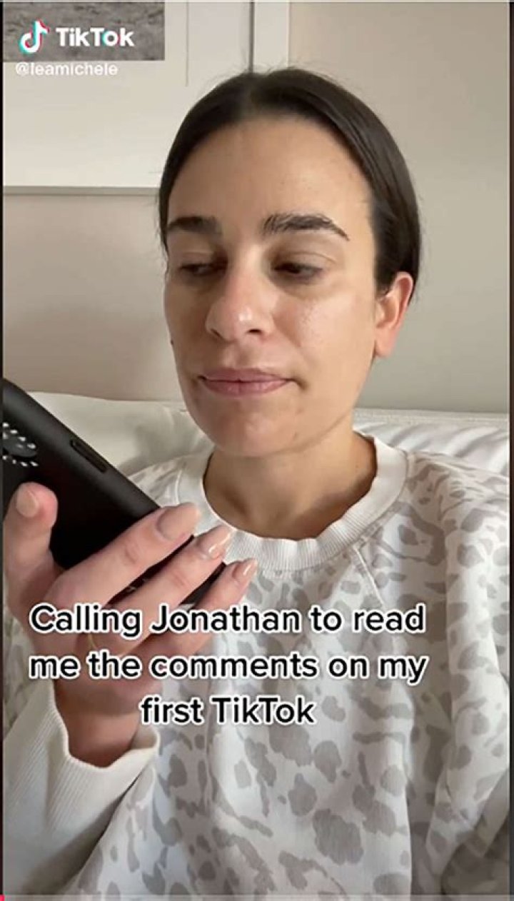 Lea Michele Mocks Illiterate Rumor After News Of Barbra Streisand Book – Hollywood Life