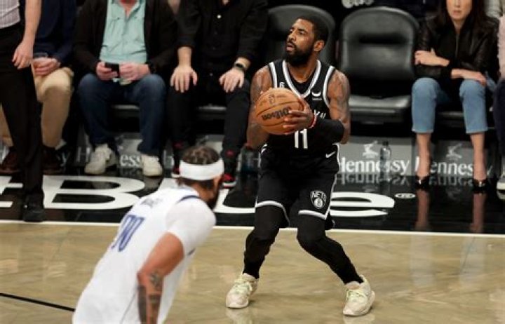 LeBron James ‘Doesn’t Condone’ Kyrie Irving Sharing Anti-Semitic Documentary: ‘What He Said Was Harmful’