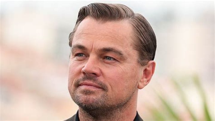 Leonardo DiCaprio Wore Butt Pads in Robert De Niro Film Spanking Scene – Hollywood Life
