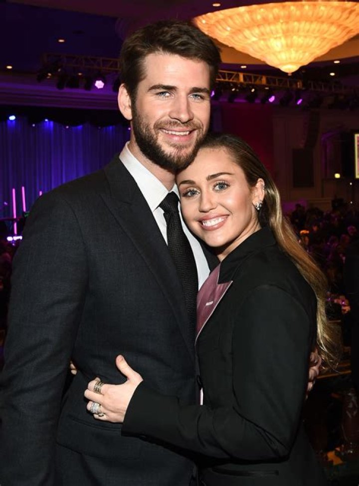Miley Cyrus & Liam Hemsworth Are Postponing Their Wedding — Report