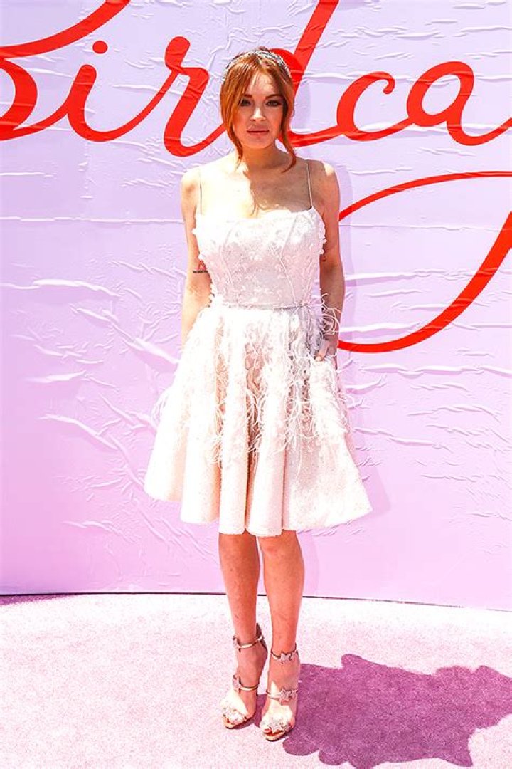 Lindsay Lohan Reveals She’ll Have Multiple Wedding Dresses – Hollywood Life