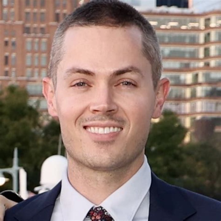 Lindsey Vonn Embraces ‘Cellulite & Stretch Marks’ After Body Image Issues: ‘Take It Or Leave It’