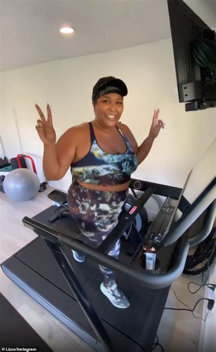 Lizzo Belts Out ‘Cuz I Love You’ While Running On The Treadmill Just Like ‘Beast’ Miley Cyrus: Watch