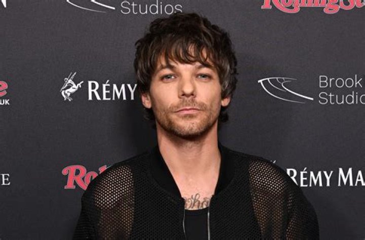 Louis Tomlinson Heartbroken: Harry Styles & 1D Boys Have Not Visited Baby Freddie