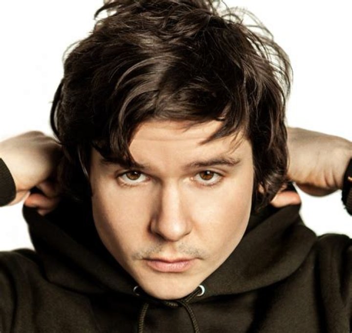 Lukas Graham Celebrity Profile – Hollywood Life