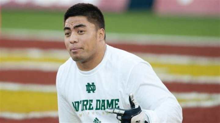 Manti Te’o Height, Weight, Net Worth, Age, Birthday, Wikipedia, Who, Nationality, Biography