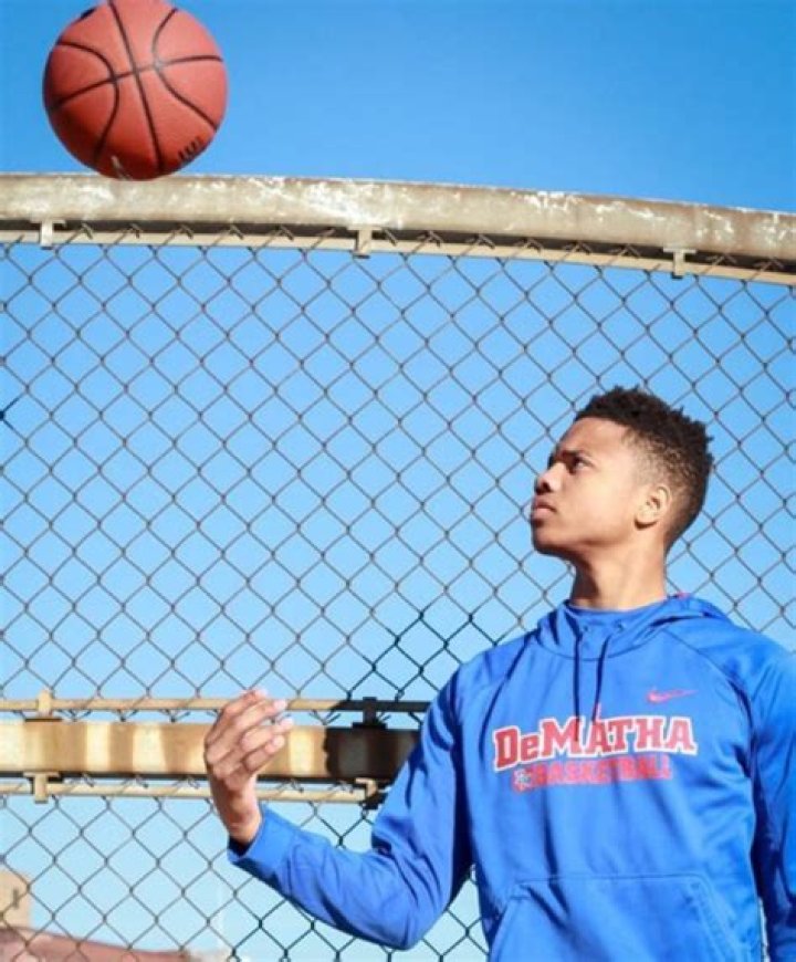 Markelle Fultz– SEE PICS