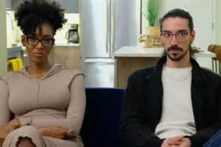 Divorce In Season 2 Finale – Hollywood Life