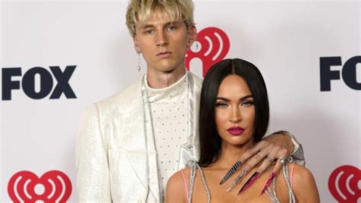 Megan Fox & MGK Look Upset While Leaving Couples Counseling Amid Split Rumors: Photos