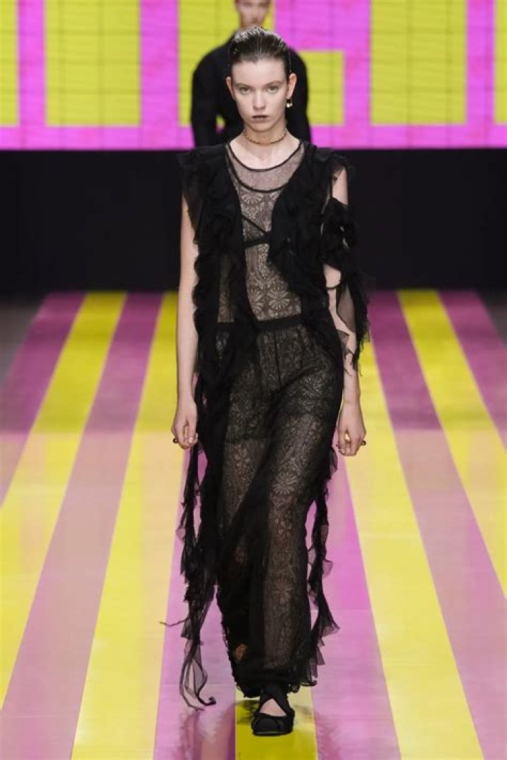 Milan Fashion Week Spring/Summer 2019: See the Models on the Runway — PICS