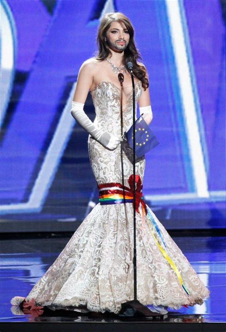 Miss Universe 2015 Costume Outfits