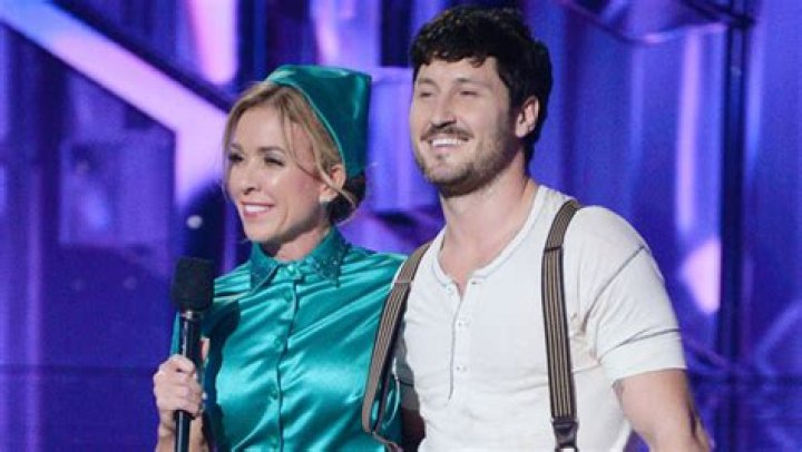 ‘DWTS’ Recap: One Couple Gets The 1st Perfect Score Of The Season & Another Is Eliminated