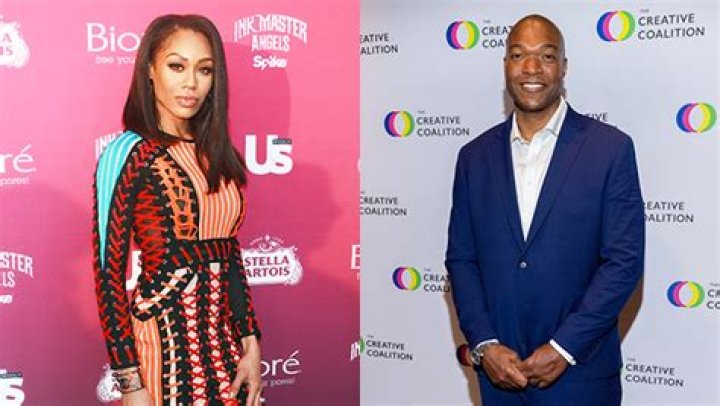 Divorce After 11 Years – Hollywood Life