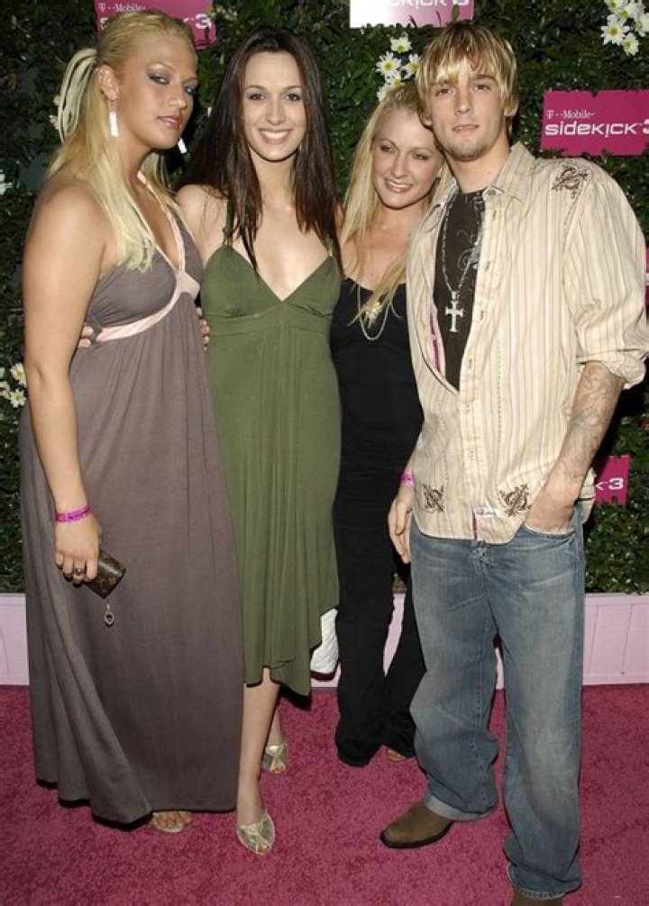 Nick Carter’s Photos With Siblings Aaron, Angel, Leslie and Bobbie Jean – Hollywood Life