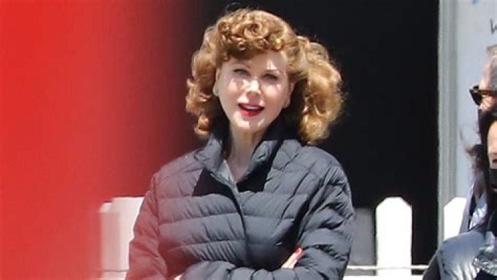 Nicole Kidman Rocks Red Hair On Lucille Ball Biopic — New Photos – Hollywood Life