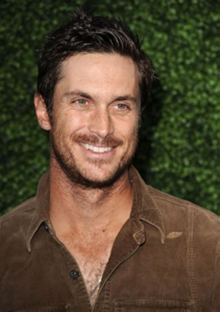 Oliver Hudson Celebrity Profile – Hollywood Life