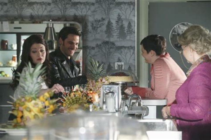 ‘Once Upon A Time’ Recap: [SPOILER] Makes A Shocking Exit