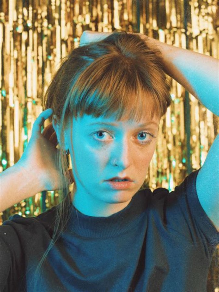 Orla Gartland Deals With Her ‘Heavy’ Feelings While ‘Getting Over Someone’ In Powerful New Song