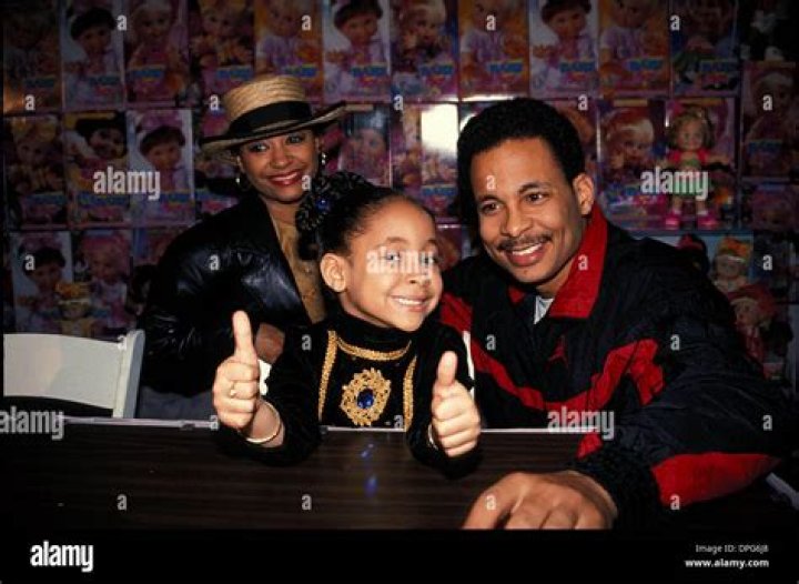 Says Michael Jackson Is His Dad – Hollywood Life