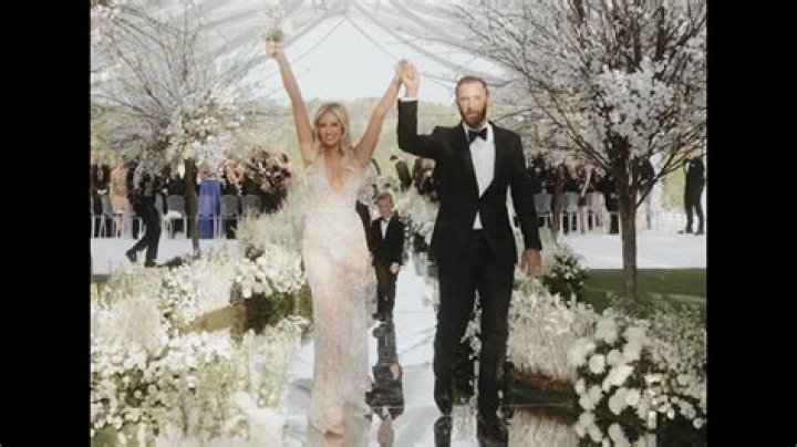 Paulina Gretzky & Dustin Johnson Wedding Plans ‘Back On’: Will It Finally Happen In 2019?