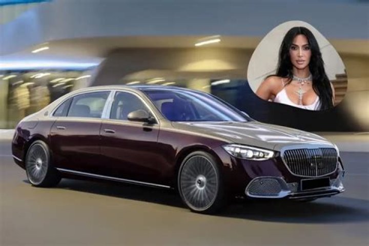 Pete Davidson Seen Driving Kim Kardashian’s Car For Christmas Shopping – Hollywood Life