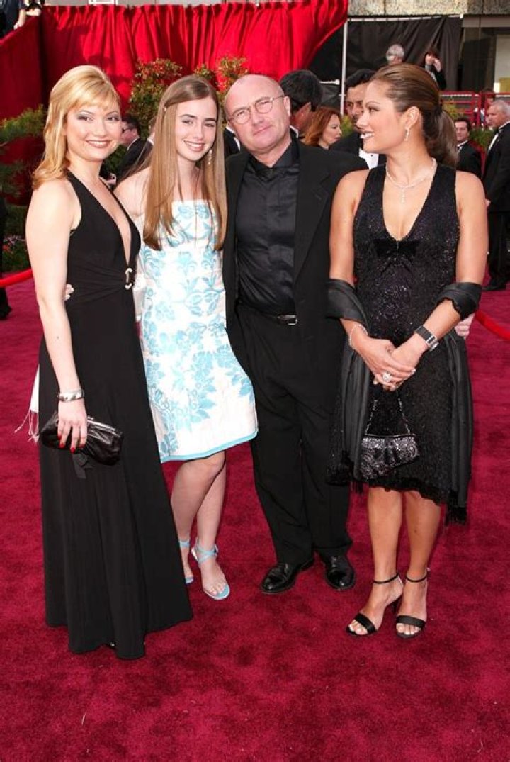 See Photos of the Singer With His Kids – Hollywood Life