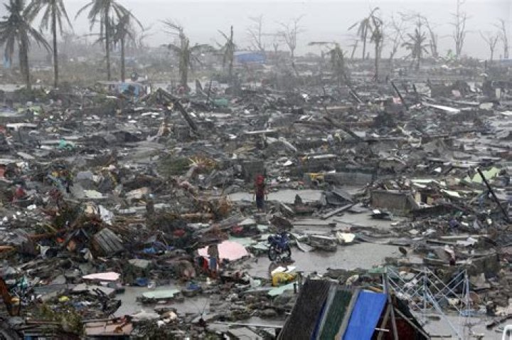 Typhoon Haiyan: Estimated 1,200 People Killed In Major Philippine City