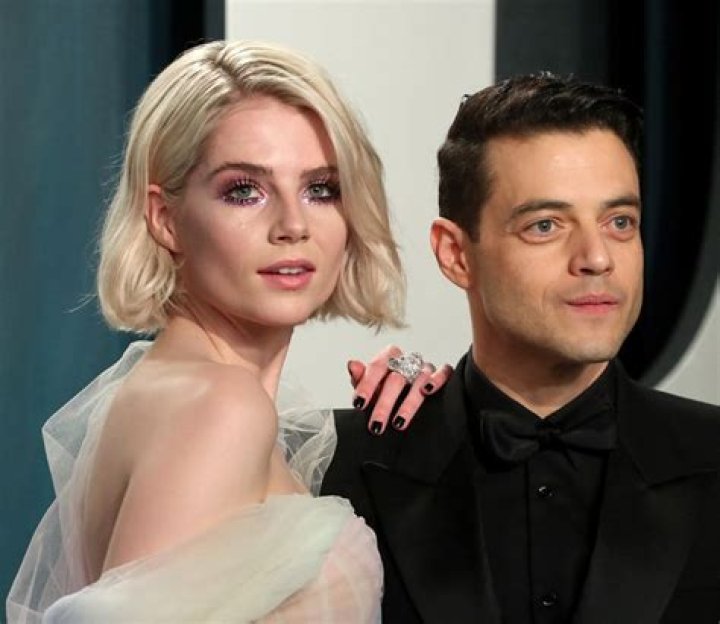 Rami Malek & Lea Seydoux On Dinner Date: Photos – Hollywood Life