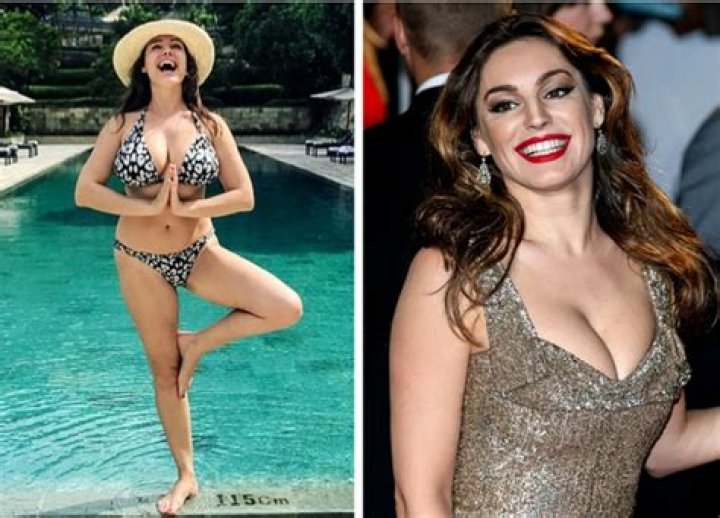 
Reactions As BBNaija Star, Esther Shows Off Her Beautiful Body In Nice Beach Wear(Photo) 